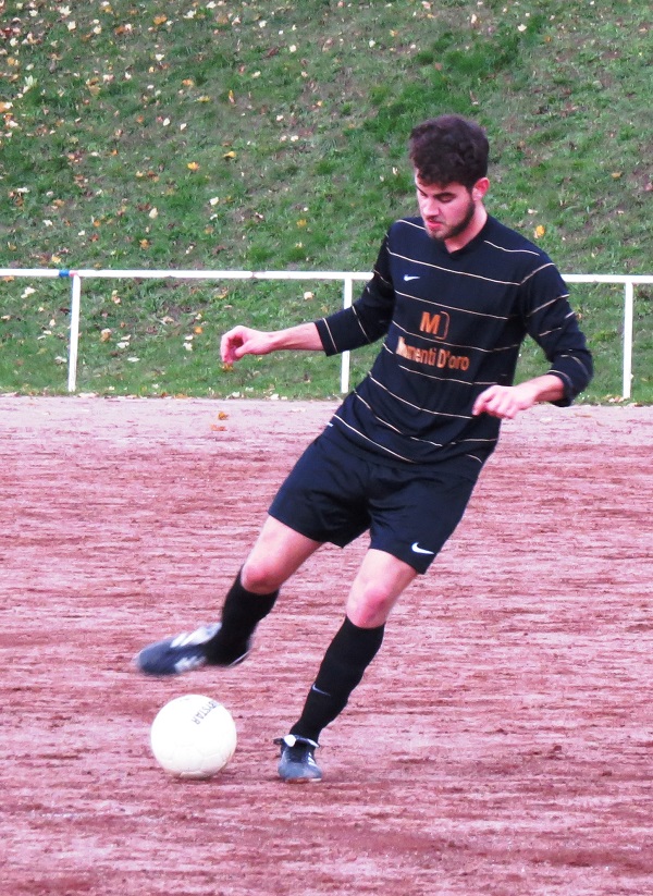 arijan_goharnia_am_ball