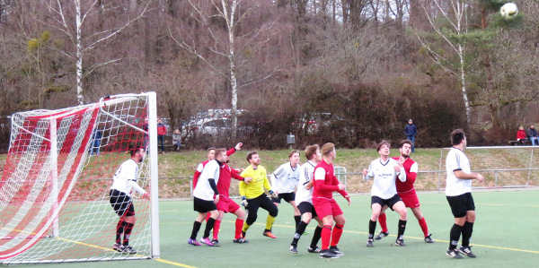 Kommt-Arijan-an-Ball